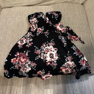 NWOT Floral Black mini strapless Dress